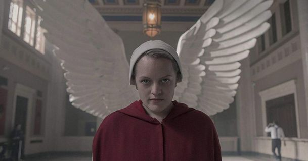 Elisabeth Moss si po Příběhu služebnice a Neviditelném zahraje skutečnou vražedkyni | Fandíme serialům