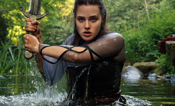 Prokletá: Fantasy novinka od Netflixu se představuje akčním trailerem | Fandíme seriálům