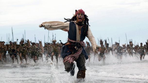 Piráti z Karibiku: Johnny Depp skončil i jako Jack Sparrow | Fandíme filmu