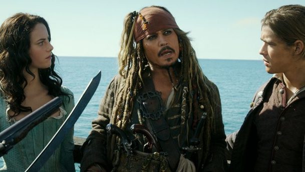 Piráti z Karibiku: Johnny Depp skončil i jako Jack Sparrow | Fandíme filmu