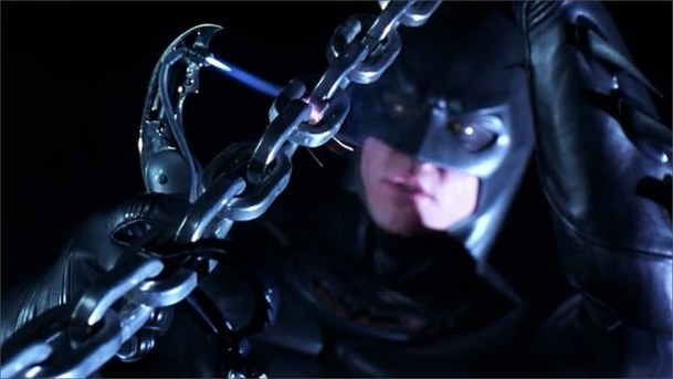 Batman navždy: Zvažuje se zveřejnění temnějšího Schumacherova sestřihu | Fandíme filmu