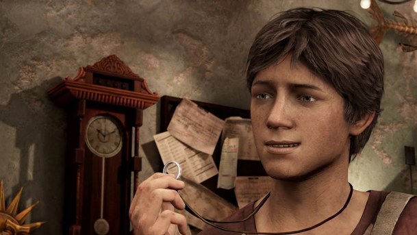 Uncharted: Tom Holland ukázal filmový účes a filmové svaly | Fandíme filmu