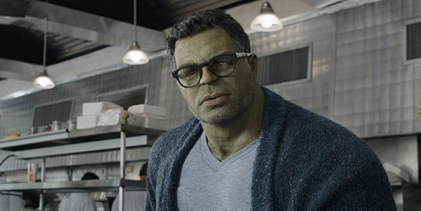 Avengers: Infinity War: Vystřižená scéna s inteligentním Hulkem a další videa | Fandíme filmu