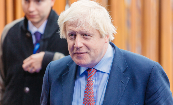 Chystá se seriál o Borisu Johnsonovi a jeho nezvládnutém boji s koronavirem | Fandíme seriálům