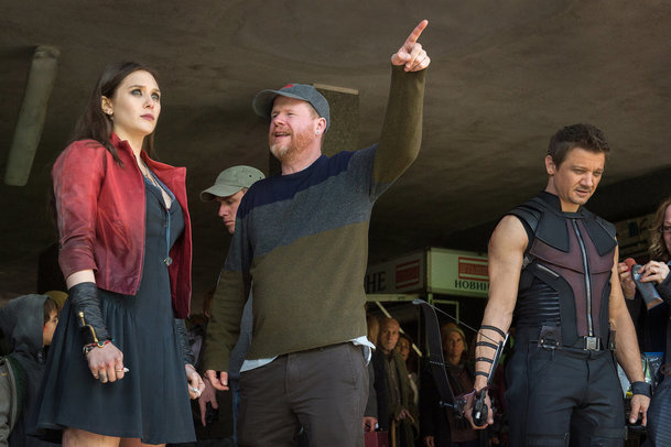 Joss Whedon odpustil seriál The Nevers. Pokračuje po Deppovi velká čistka? | Fandíme serialům