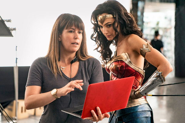 Wonder Woman 3: Režisérka nestojí o propojování s dalšími hrdiny | Fandíme filmu