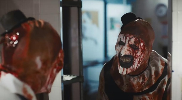 Terrifier 2: S klauny nejsou žerty aneb vraždící maniak se vrací | Fandíme filmu