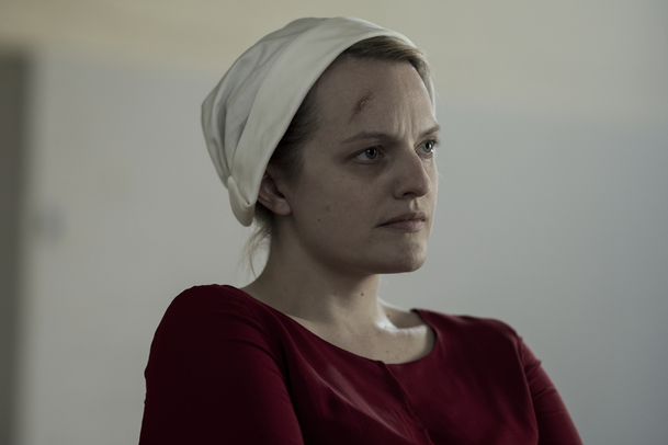 Black Math: Elizabeth Moss z Příběhu služebnice chystá "psychosexuální thriller" | Fandíme serialům