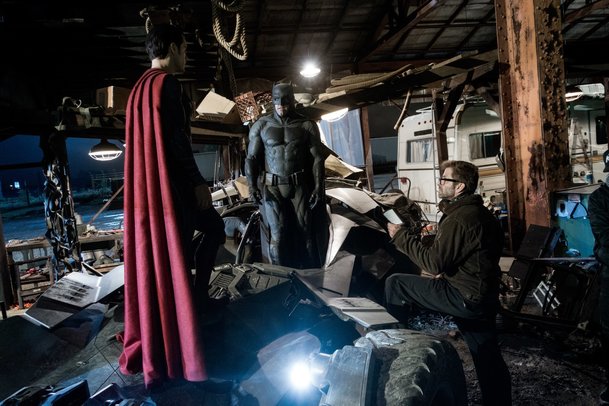 Justice League: Superman v černém obleku v ukázce z režisérské verze | Fandíme filmu