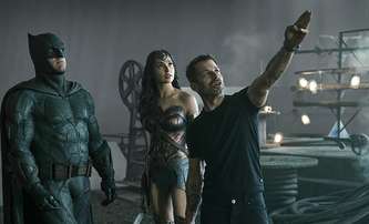 Zack Snyder tvrdí, že studio Warner Bros. bylo agresivně proti jeho vizi | Fandíme filmu