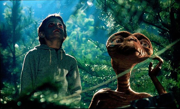 Upřímný trailer si vykoledovala i Spielbergova klasika E.T. - Mimozemšťan | Fandíme filmu