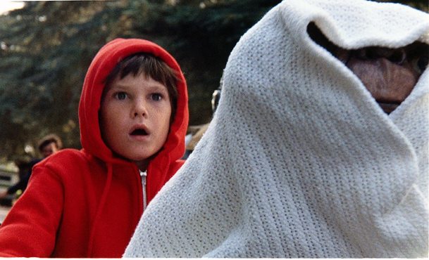 Upřímný trailer si vykoledovala i Spielbergova klasika E.T. - Mimozemšťan | Fandíme filmu
