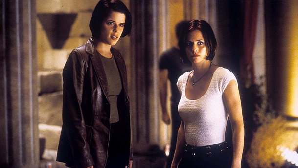 Vřískot 5: Neve Campbell potvrdila návrat do své nejslavnější role | Fandíme filmu