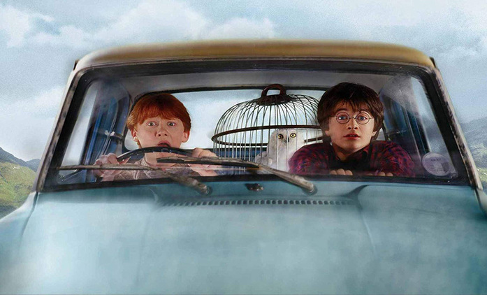 Harry Potter: Létající automobil Ford Anglia se měl v posledním díle vrátit | Fandíme filmu