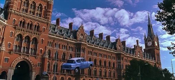 Harry Potter: Létající automobil Ford Anglia se měl v posledním díle vrátit | Fandíme filmu