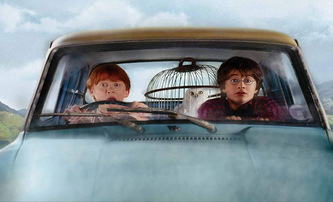 Harry Potter: Létající automobil Ford Anglia se měl v posledním díle vrátit | Fandíme filmu