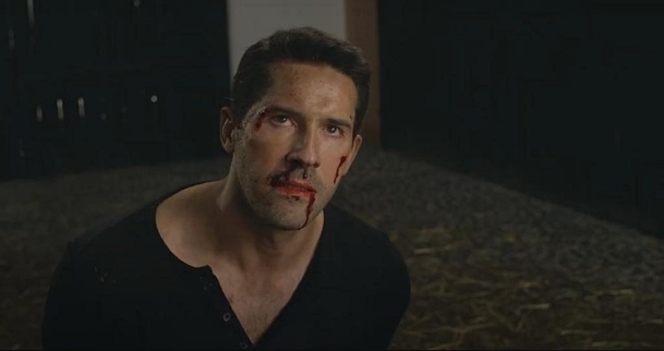 Seized: Scott Adkins řádí v traileru na akčňák, který připomíná Johna Wicka a 96 hodin | Fandíme filmu