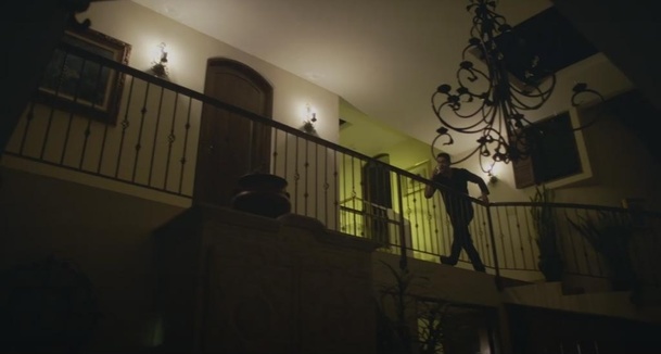 Seized: Scott Adkins řádí v traileru na akčňák, který připomíná Johna Wicka a 96 hodin | Fandíme filmu