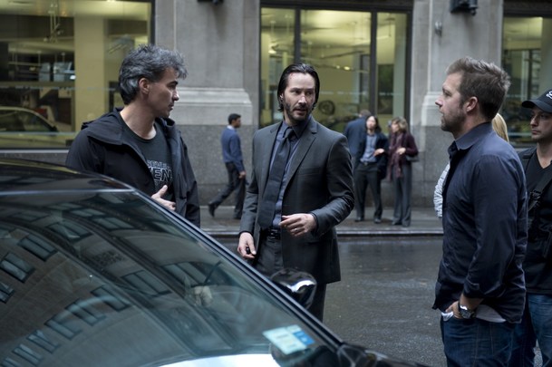 HBO připravuje seriál, kde vás hvězdy jako Keanu Reeves zkusí uspat | Fandíme serialům
