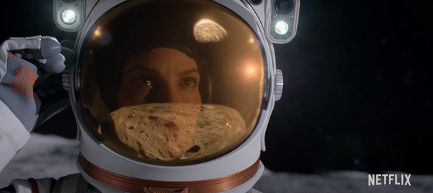Away: Nová vesmírná sci-fi od Netflixu s Hilary Swank v hlavní roli v novém traileru | Fandíme serialům