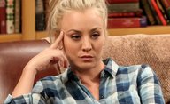 Meet Cute: Kaley Cuoco se vrací v čase, aby si vyrobila ideálního partnera na míru | Fandíme filmu