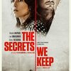 The Secrets We Keep: Noomi Rapace unese Joela Kinnamana a uvězní ho ve sklepě | Fandíme filmu