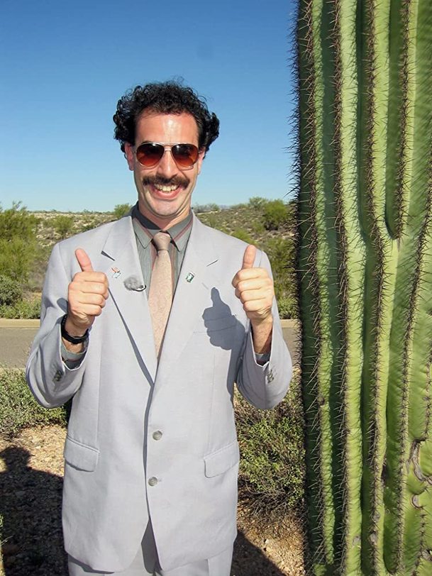 Borat 2: Šestý nejznámější Kazach v traileru  předvádí, jak si nandat roušku | Fandíme filmu