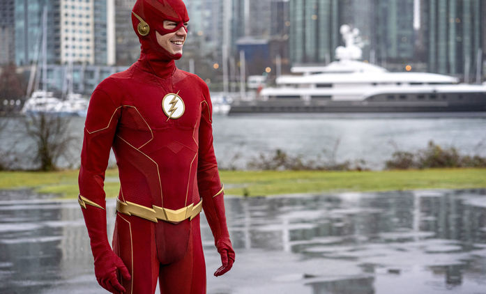 The Flash, Supergirl a spol. nemusí stihnout premiéru, filmaři stávkují | Fandíme seriálům