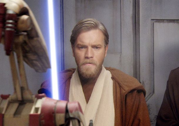 Obi-Wan Kenobi: Fotografie ukazují obří kulisy mimozemské vesničky | Fandíme serialům