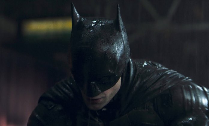 The Batman: Masivní kulisy města Gotham na fotografiích | Fandíme filmu