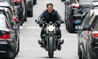 Mission: Impossible 7: Tom Cruise opět létá vzduchem, tentokrát na motorce | Fandíme filmu