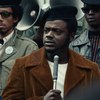Judas and the Black Messiah: Strhující upoutávka představuje střet FBI s charismatickým lídrem Black Pantherů | Fandíme filmu