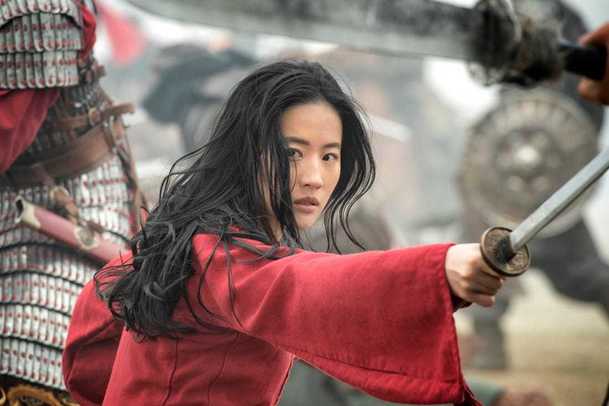 Box Office: Mulan debutuje v kinech i v televizi, ale velké peníze vydělává Tenet | Fandíme filmu