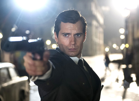 Henry Cavill nebude 007, ale čeká ho role špiona, který se učí být otcem | Fandíme filmu
