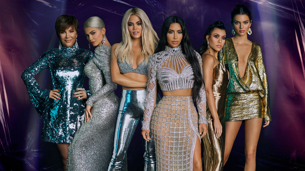 Držte krok s Kardashians končí, televize už nechce rodině platit stomilionovou výplatu | Fandíme serialům