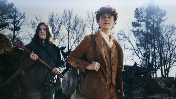 The Walking Dead: World Beyond: Podle prvních recenzí bude málo akce i hororu | Fandíme serialům