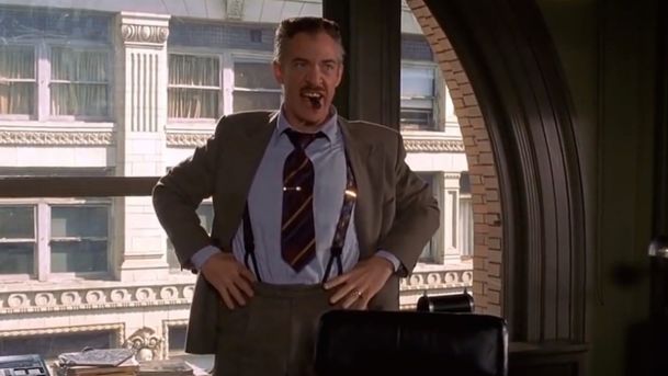 Spider-Man: Proč J. Jonah Jameson po letech vypadá jinak a jak to bude s jeho dalším návratem | Fandíme filmu