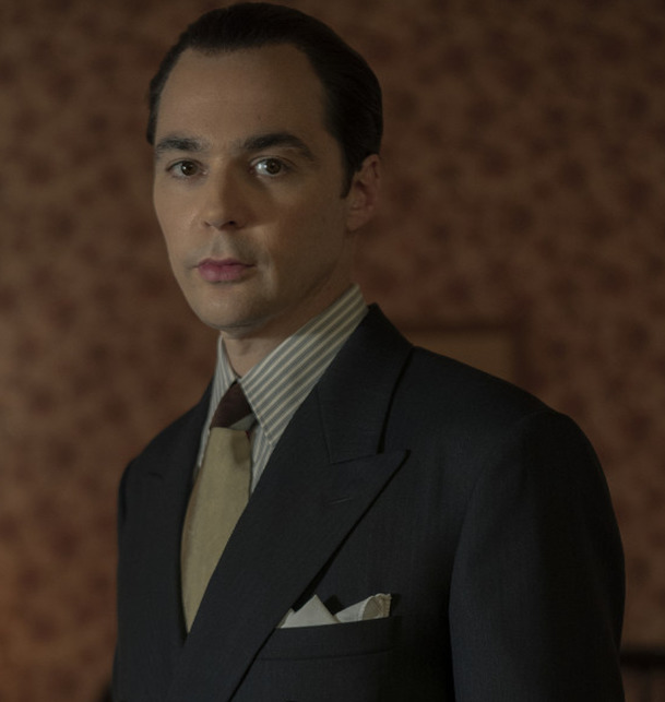 Jim Parsons fanouškům přibližuje, jak se mu hrál sexuální predátor | Fandíme serialům