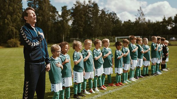 Chlast: Natáčení alkoholické tragikomedie předcházel herecký "trénink" s důkladným pitným režimem | Fandíme filmu