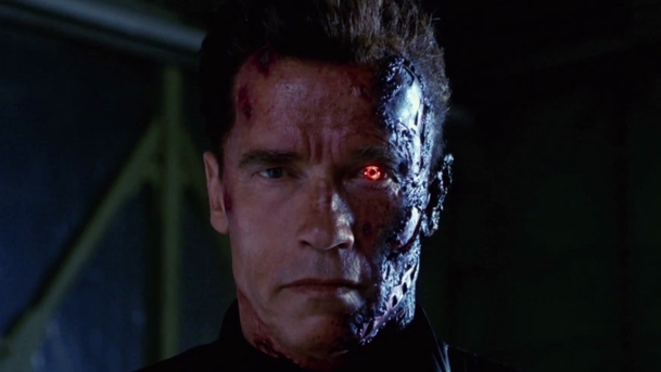 Terminátor 3: Moc nechybělo a Arnold Schwarzenegger se ve trojce nevrátil | Fandíme filmu