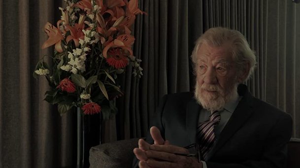 Infinitum: Subject Unknown: Filmaři během lockdownu natočili sci-fi s Ianem McKellenem | Fandíme filmu