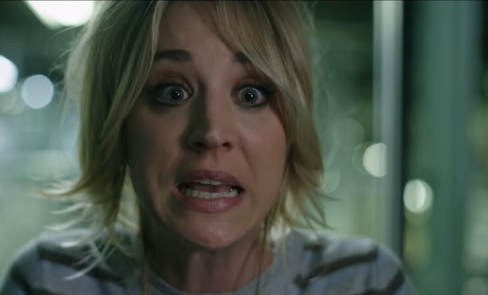 The Flight Attendant: Nový seriál s Kaley Cuoco v prvním traileru | Fandíme seriálům