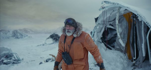 Půlnoční nebe: George Clooney v upoutávce na novou sci-fi zachraňuje poslední lidi | Fandíme filmu