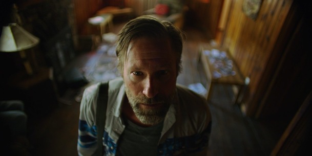 Wander: Aaron Eckhart hraje labilního detektiva v mysteriózním thrilleru | Fandíme filmu