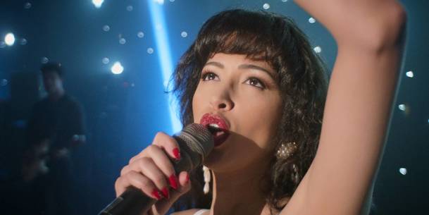 Selena: Cesta ke slávě: Tragický příběh slavné zpěvačky převypráví Netflix | Fandíme serialům