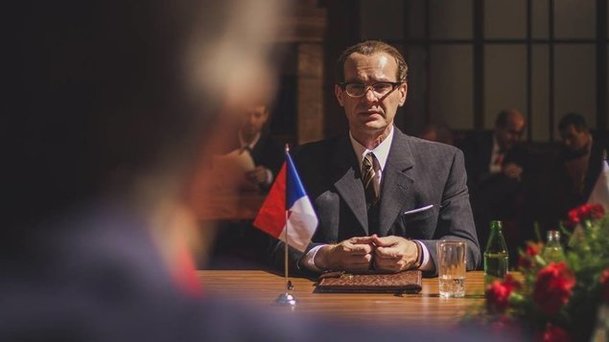 Dubček: Z plánovaného filmu se stane desetidílný seriál s Gérardem Depardieuem | Fandíme serialům