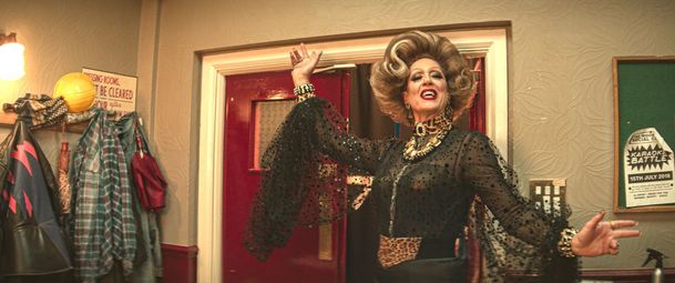 Všechno o Jamiem: Dospívající mladík touží po kariéře drag queen | Fandíme filmu