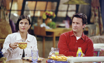 Přátelé: Představitel Chandlera odhalil, kdy vznikne dlouho slibovaný speciál | Fandíme filmu