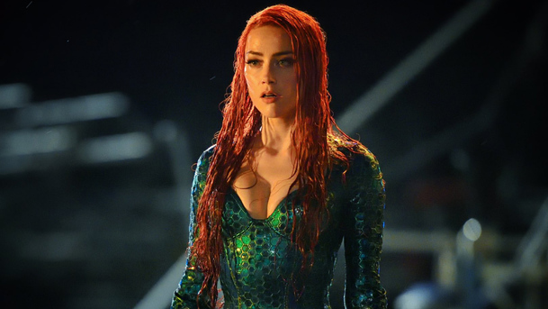 Aquaman 2: Navzdory zvěstem Amber Heard nebyla z filmu vyškrtnuta | Fandíme filmu