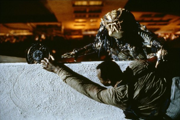Predátor 2: Hlavní roli si měl původně střihnout Steven Seagal | Fandíme filmu